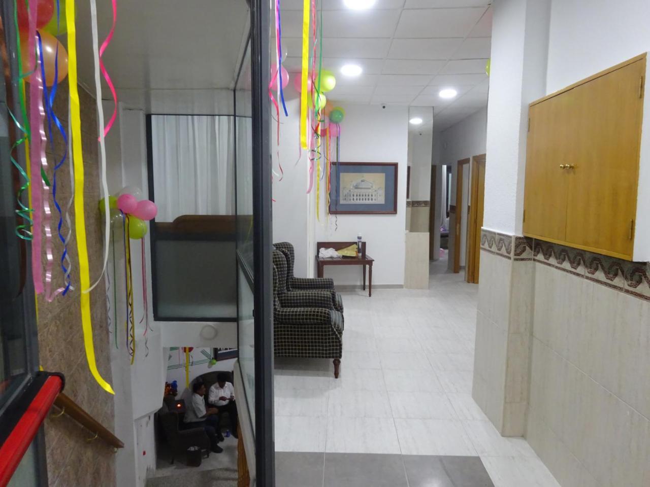 Hostal Lavapies Мадрид Экстерьер фото